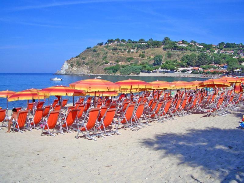 Residence Villaggio Smedile Capo Vaticano Exterior photo